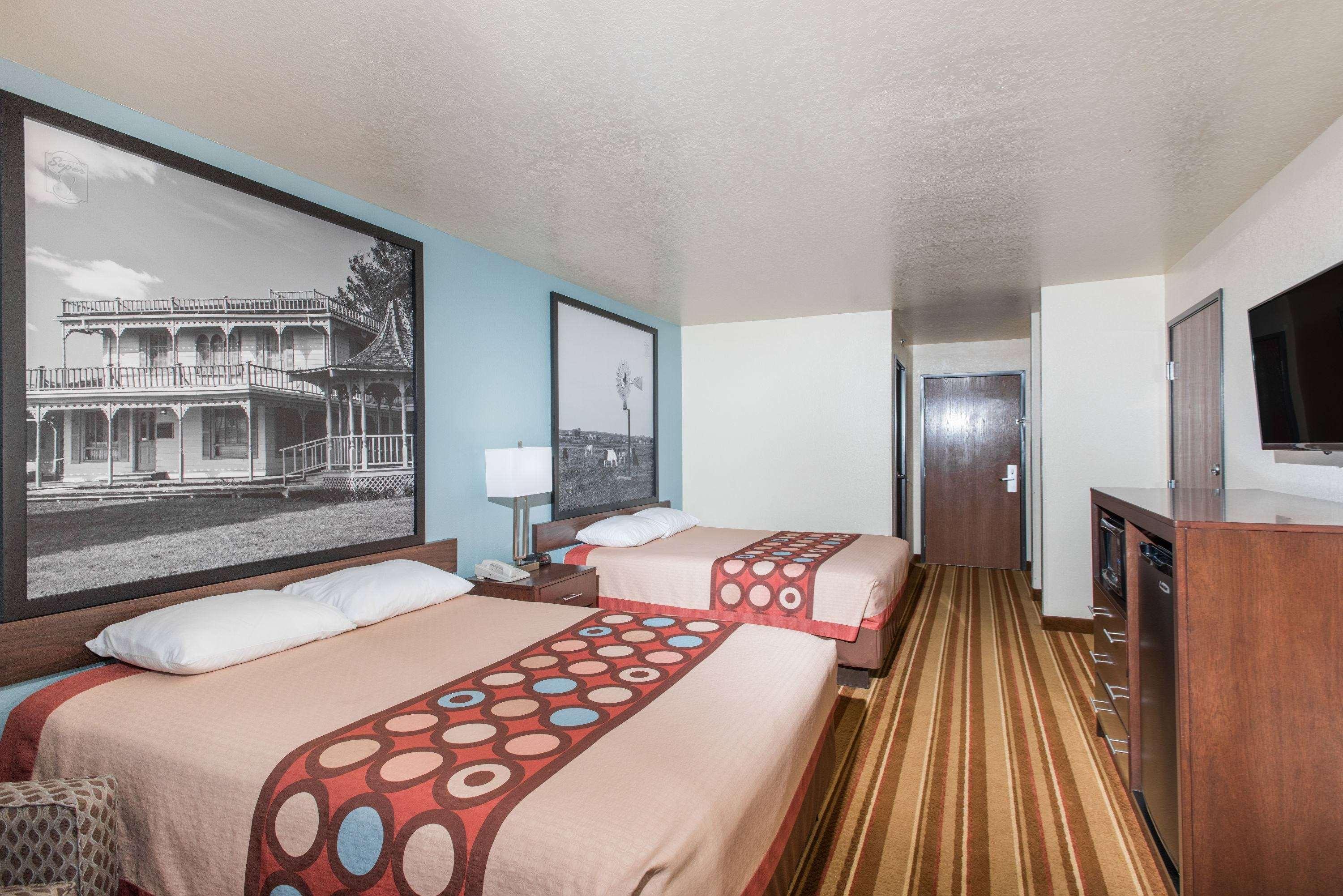 Super 8 By Wyndham Claremore Ok Eksteriør bilde