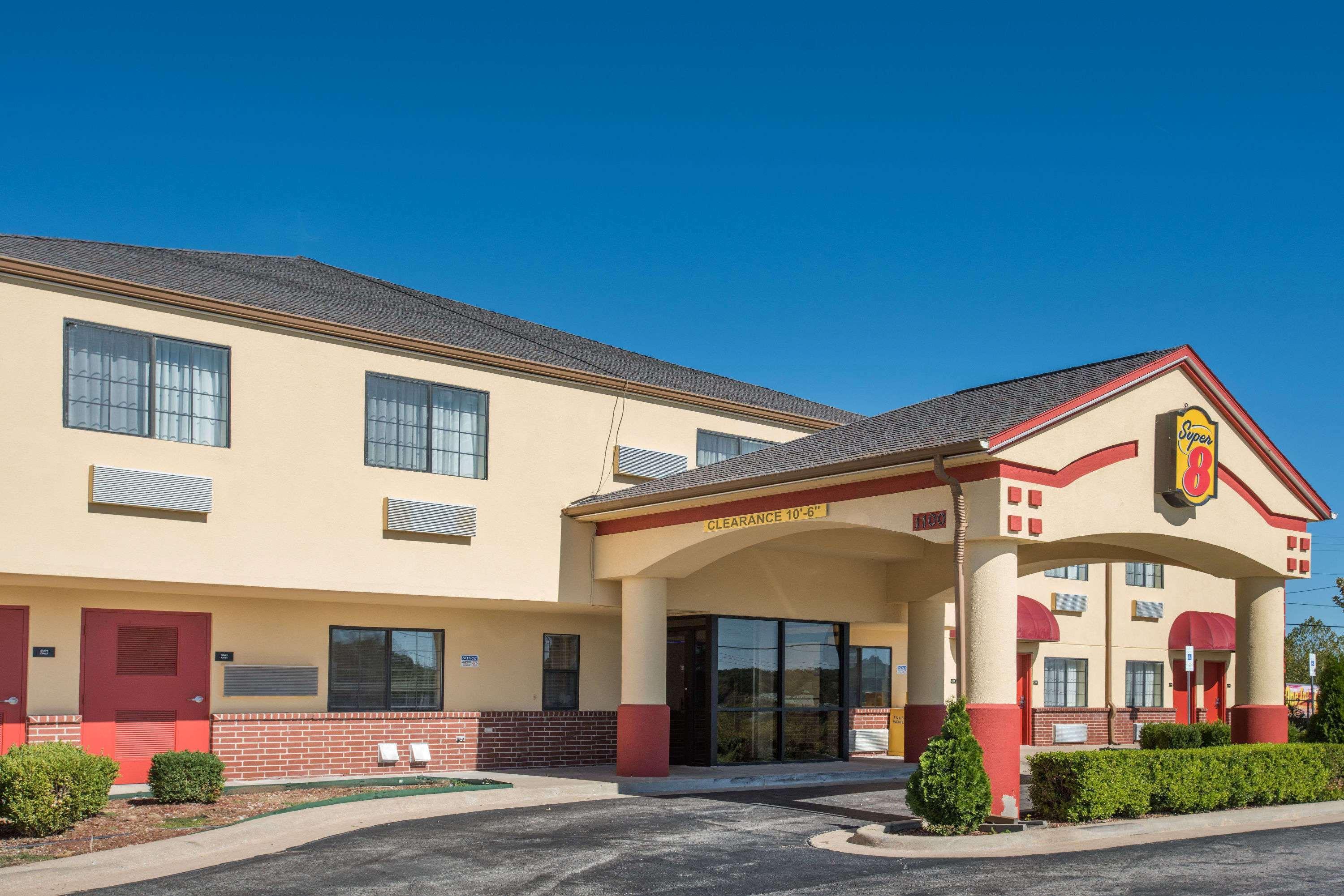 Super 8 By Wyndham Claremore Ok Eksteriør bilde